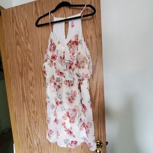 Cute floral summer dress!